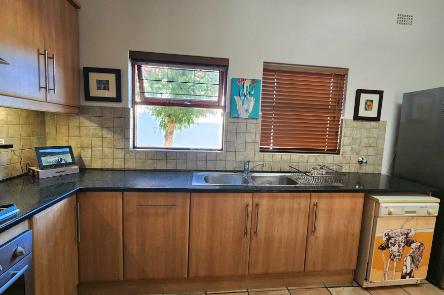 4 Bedroom Property for Sale in Panorama Western Cape